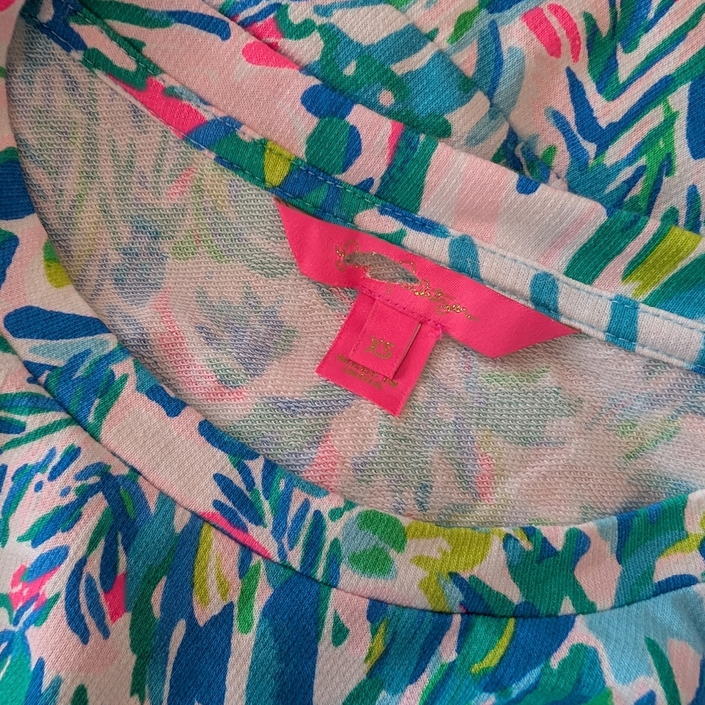 NWOT Lilly Pulitzer Jansen Sweatshirt Top - Blue Ibiza Cabana Cocktail - Picture 3 of 3